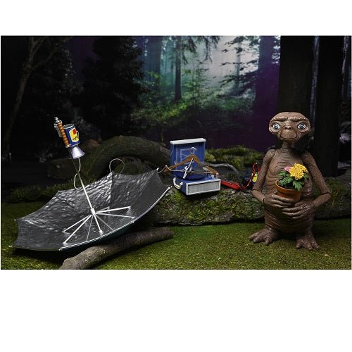 NECA E.T. 40Th Anniversary Deluxe 7-Inch Scale Action Figure - Select Figure(s)