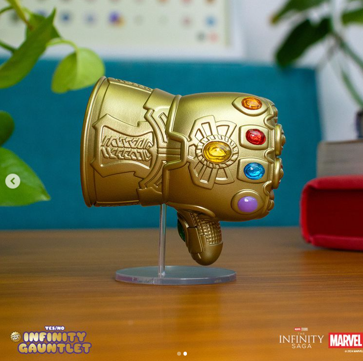 100% Soft Marvel's Infinity Gauntlet Yes/No Vinyl Emoji Collectible